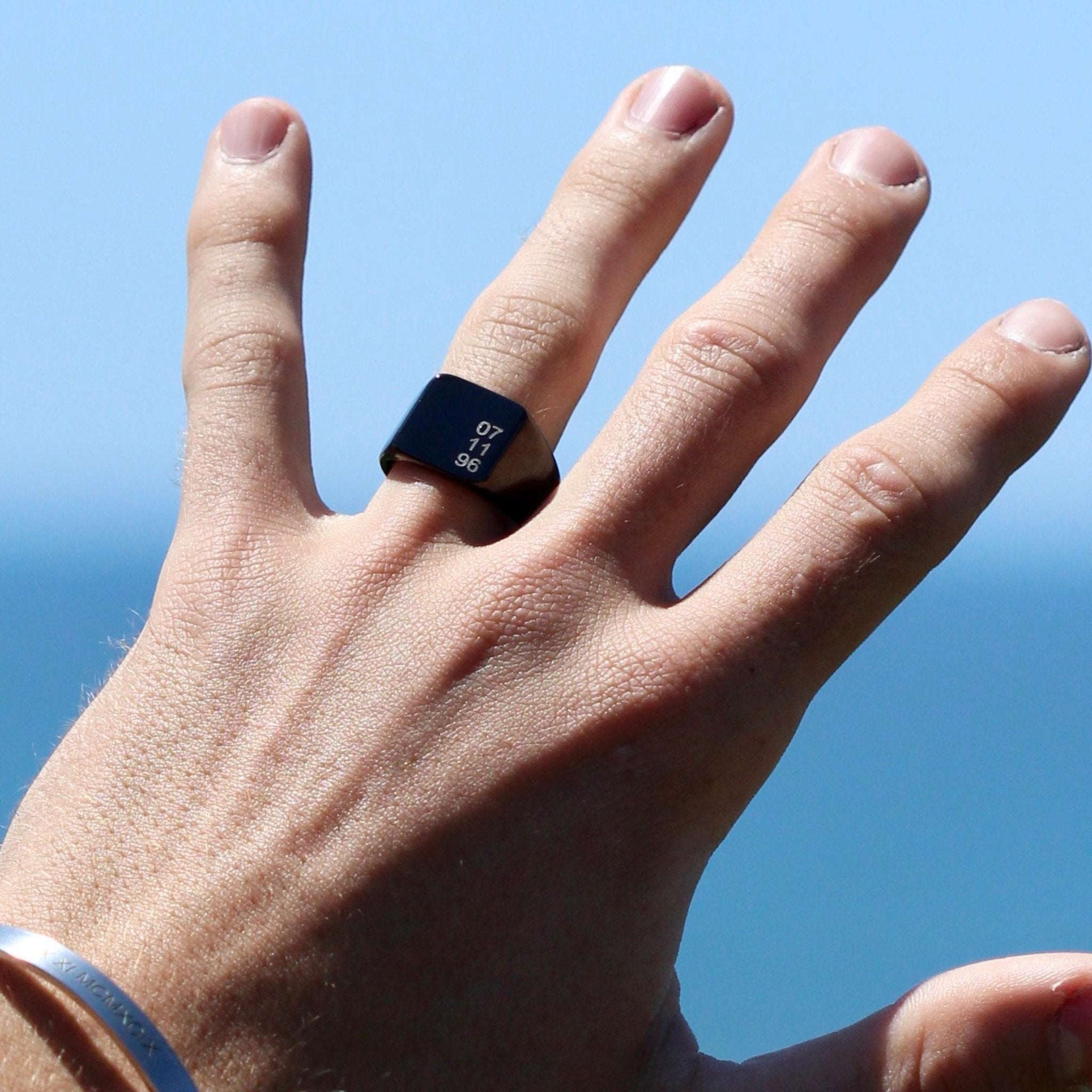 minimalist black ring, dates